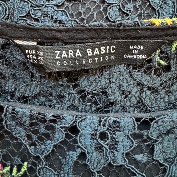 ZARA Basic Collection Black Lace Floral Blouse - XS - Picture 7 of 14